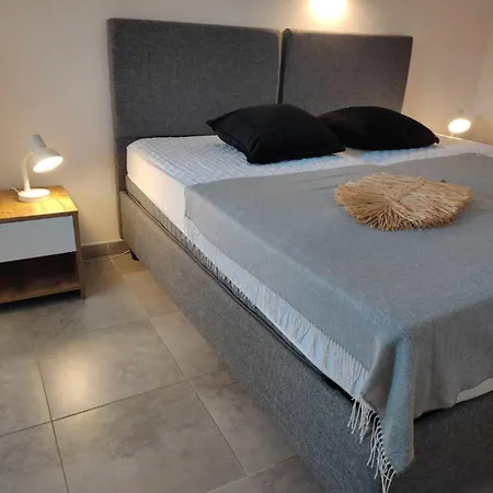 T3 Madiana, Climatise, Piscines, Resto, 5mn Plages דירה