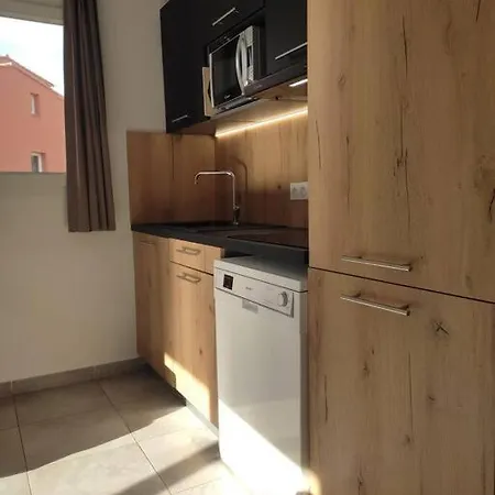 Apartment T3 Madiana, Climatise, Piscines, Resto, 5mn Plages *